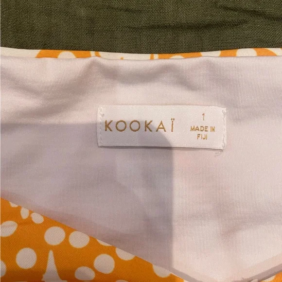 Kookai crop top - Picture 2 of 3